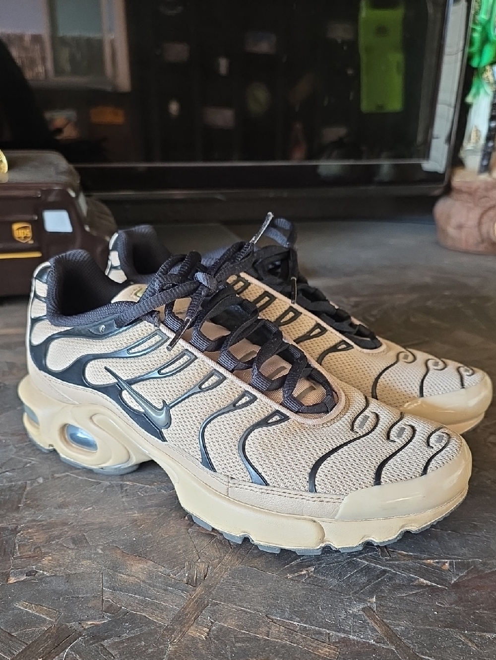 Nike Tan and Black Air Max-inspired Sneakers